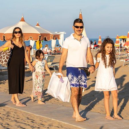 Hotel Holland Rimini Ngoại thất bức ảnh