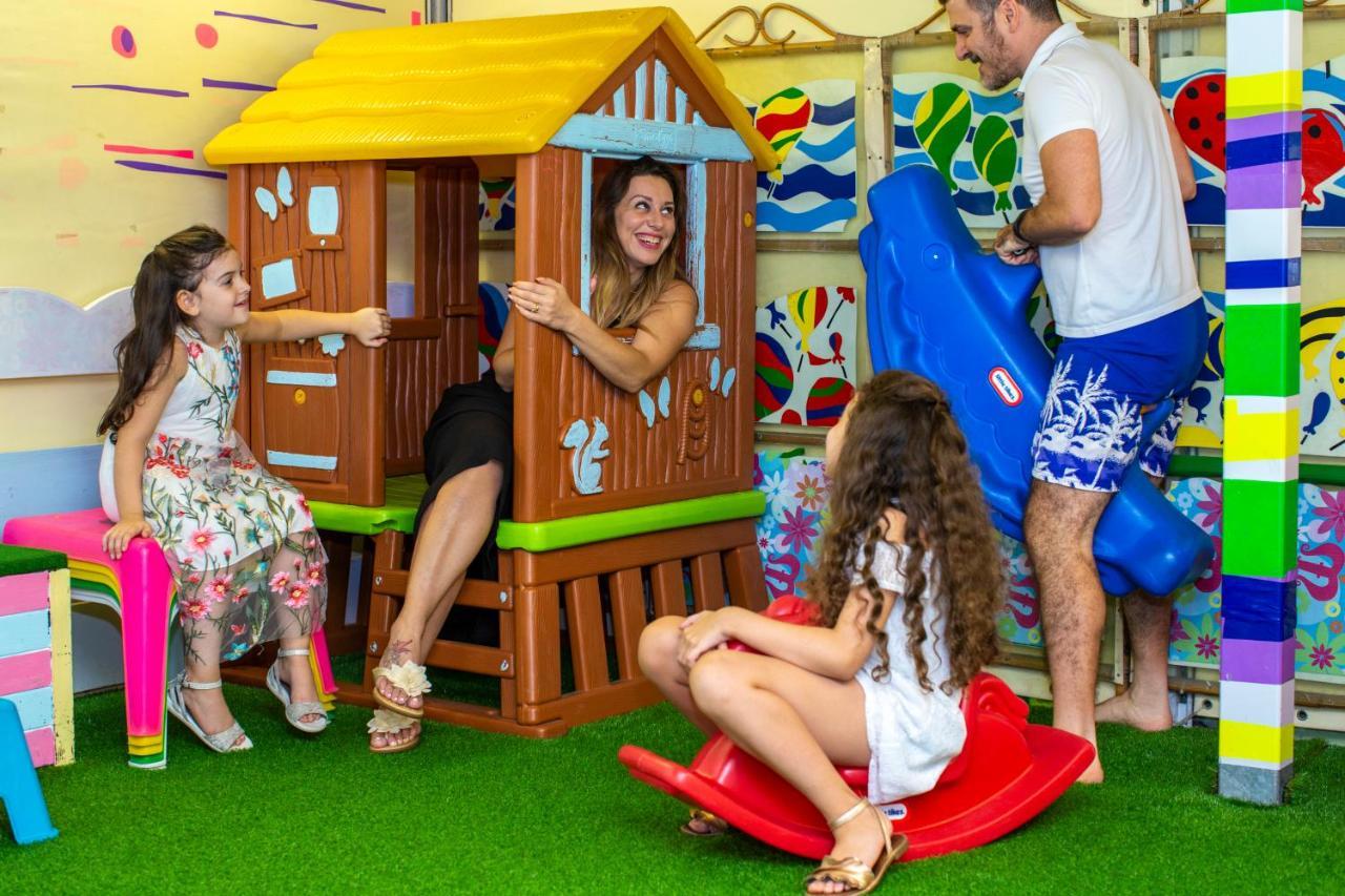 Hotel Holland Rimini Ngoại thất bức ảnh
