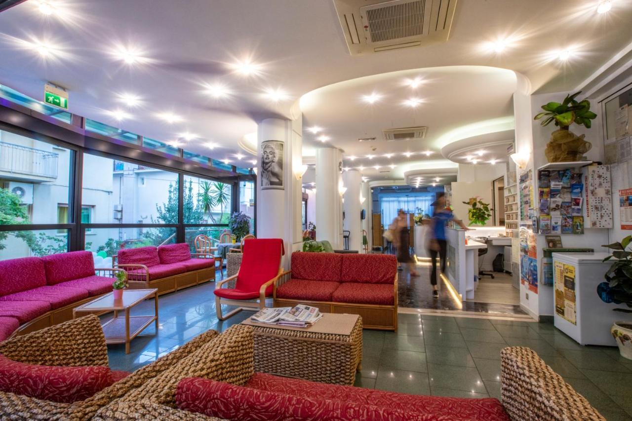 Hotel Holland Rimini Ngoại thất bức ảnh